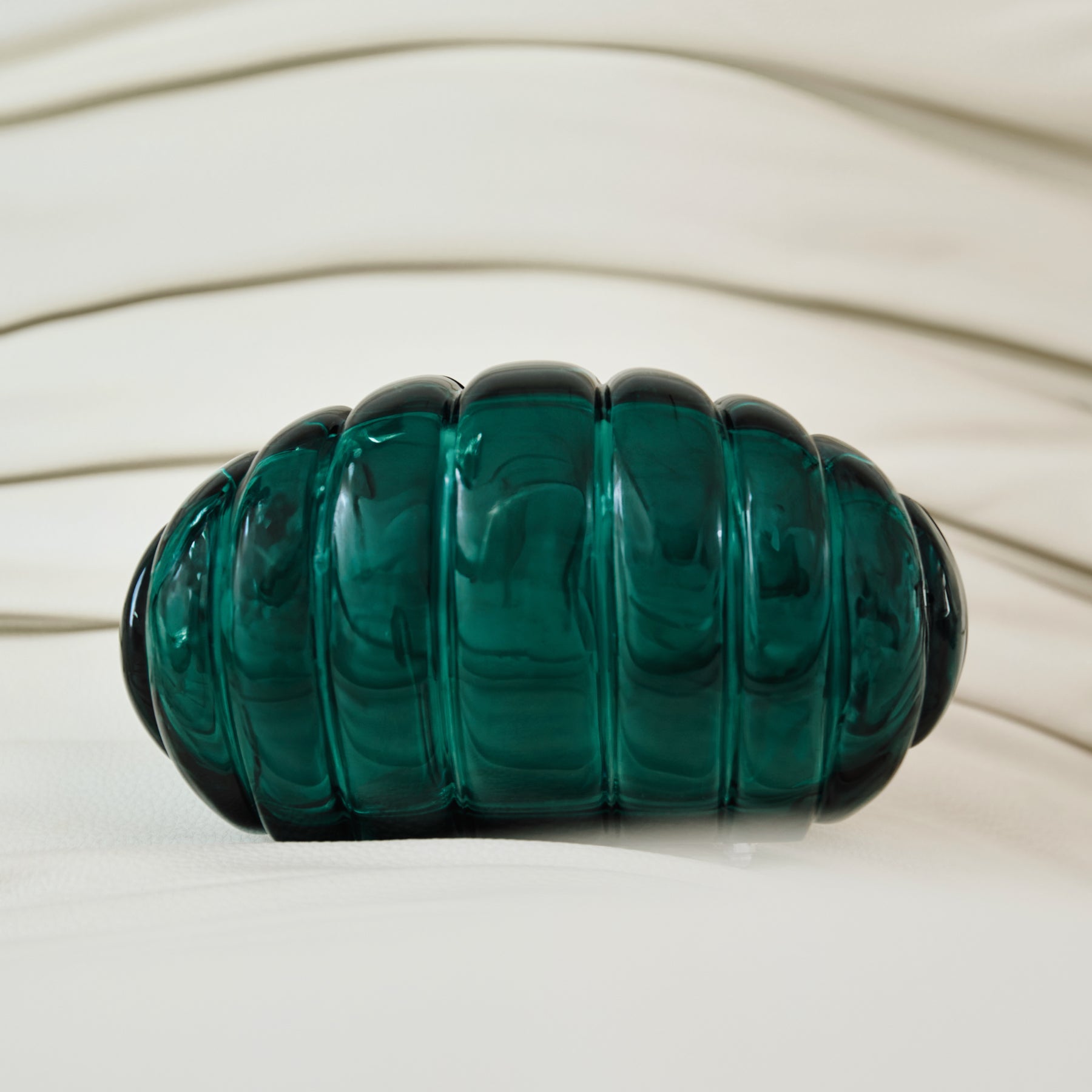 Aurora shell in Emerald